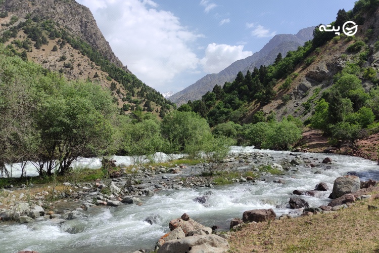 دره کاراتاگ از جاهای دیدنی تاجیکستان